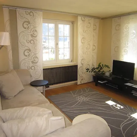 Aiiny גרינדלוולד